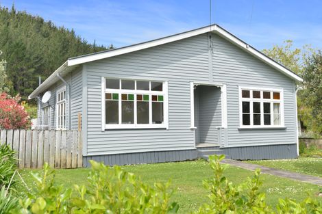Photo of property in 87 George Street, Hikurangi, 0114