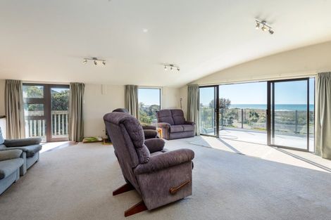Photo of property in 295 Mataikona Road, Mataikona, Masterton, 5889