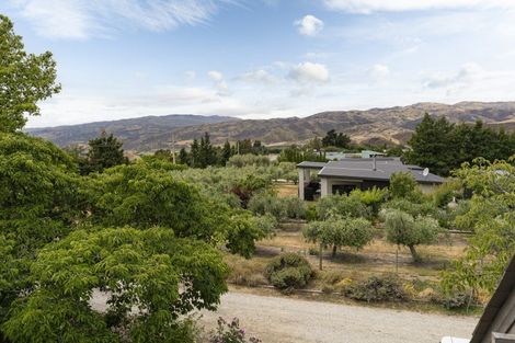 Photo of property in 67 Hall Road, Bannockburn, Cromwell, 9384