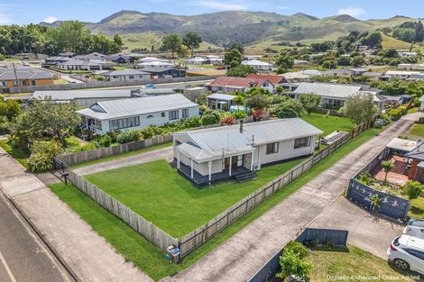 Photo of property in 25 Thames Road, Paeroa, 3600