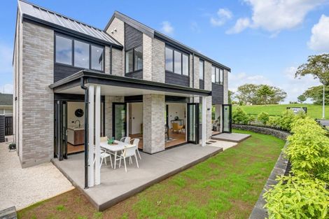 Photo of property in 27 The Boulevard, Sunnyhills, Auckland, 2010