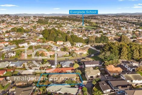 Photo of property in 19 Chieftain Rise, Goodwood Heights, Auckland, 2105