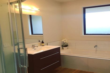 Photo of property in 10 Morepork Way, Arthurs Point, Queenstown, 9371