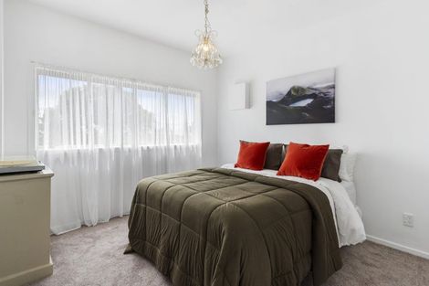 Photo of property in 1/18 Mizpah Road, Torbay, Auckland, 0630