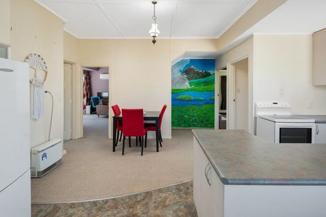 Photo of property in 11 Holdaway Street, Riversdale, Blenheim, 7201