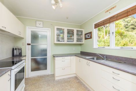 Photo of property in 49 Foster Avenue, Huia, Auckland, 0604