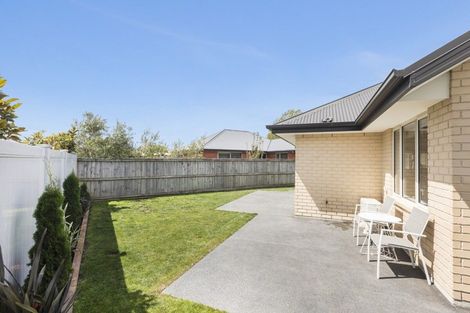 Photo of property in 6 Little Oaks Drive, Yaldhurst, Christchurch, 8042