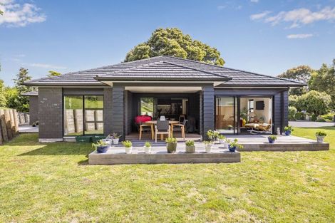 Photo of property in 3 Stoneleigh Grove, Paraparaumu, 5032