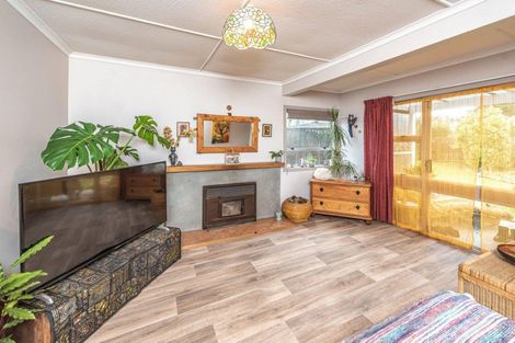 Photo of property in 1929 Parewanui Road, Parewanui, Bulls, 4894