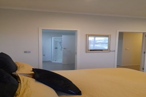 Photo of property in The Strand, 3/16 Ronald Street, Strandon, New Plymouth, 4312