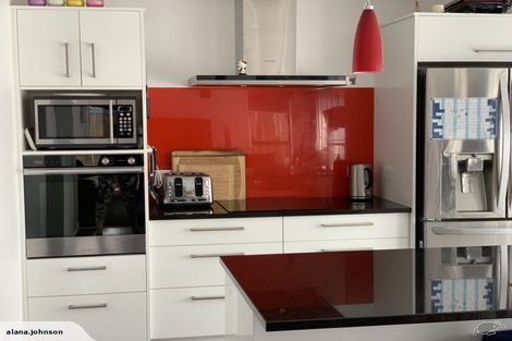 Photo of property in 111 Riverstone Drive, Riverstone Terraces, Upper Hutt, 5018