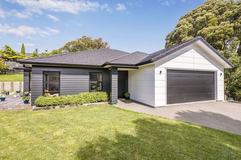 Photo of property in 3 Stoneleigh Grove, Paraparaumu, 5032