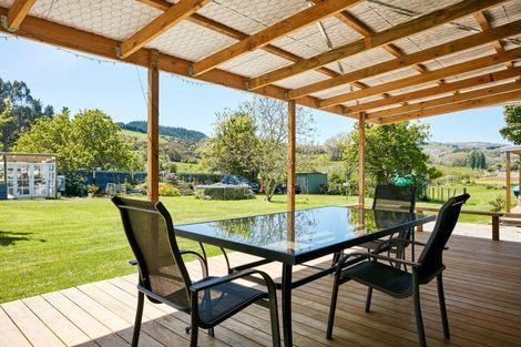 Photo of property in 32 Waihirere Domain Road, Waihirere, Gisborne, 4071