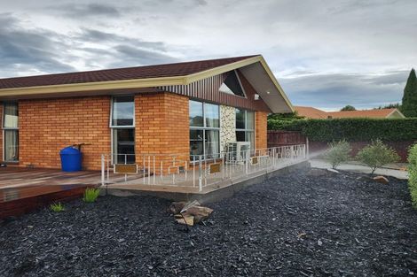 Photo of property in 19 Rutherglen Avenue, Ilam, Christchurch, 8041