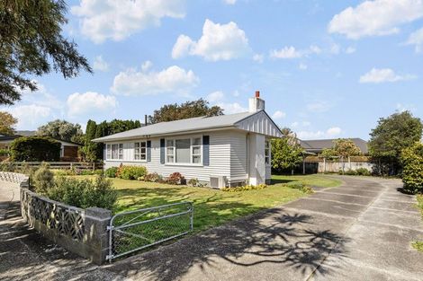 Photo of property in 76 Queens Grove, Hutt Central, Lower Hutt, 5010