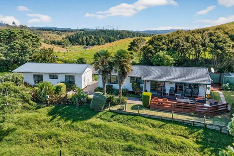 Photo of property in 386 South Road, Waipu, 0582