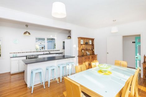 Photo of property in 23 Wallis Road, Kaiti, Gisborne, 4010