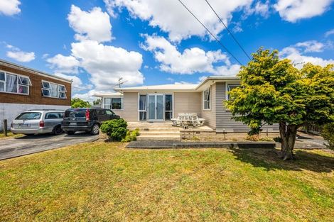 Photo of property in 41 Fernaig Street, Papakura, 2110
