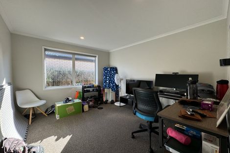 Photo of property in 6 Vahsel Bay Place, Wigram, Christchurch, 8025