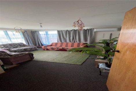 Photo of property in 12 Gibbons Crescent, Castlecliff, Whanganui, 4501