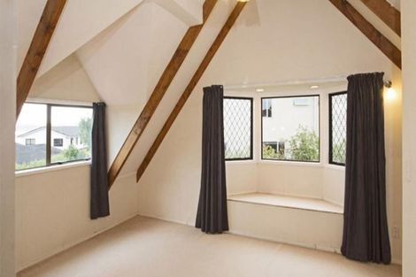 Photo of property in 30 Venus Place, Half Moon Bay, Auckland, 2012