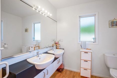 Photo of property in 30 Fairhurst Place, Rolleston, 7614
