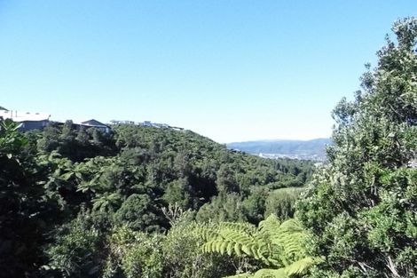 Photo of property in 5 Kekeno Grove, Tirohanga, Lower Hutt, 5010