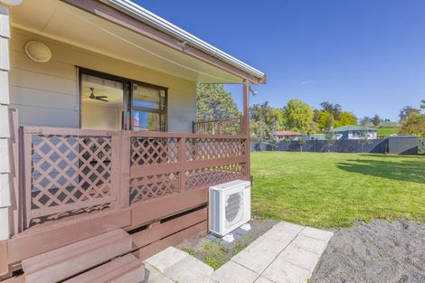 Photo of property in 28 Watts Street, Waipawa, 4210