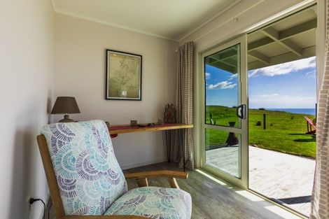 Photo of property in 23 Netherton Road, Omakere, 4271