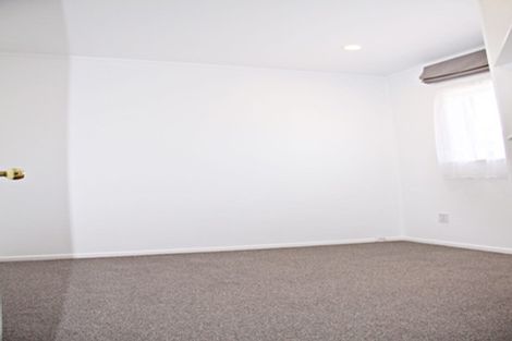 Photo of property in 7/12 Raines Avenue, Forrest Hill, Auckland, 0620