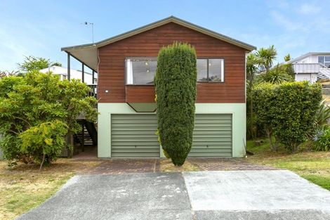 Photo of property in 2/6 Kowhai Road, Rainbow Point, Taupo, 3330