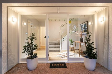 Photo of property in 4 Kerrymaria Place, Hillcrest, Auckland, 0627