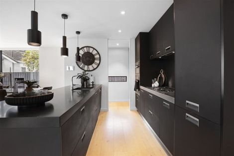 Photo of property in 18 Roa Road, Fendalton, Christchurch, 8041