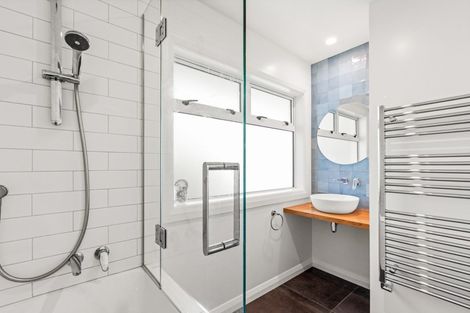 Photo of property in 101 Chaucer Road, Hospital Hill, Napier, 4110