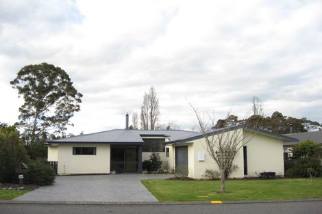 Photo of property in 9 Abbot Avenue, Waipawa, 4210