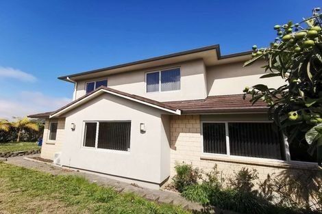 Photo of property in 19 Hornbill Drive, Fairview Heights, Auckland, 0632