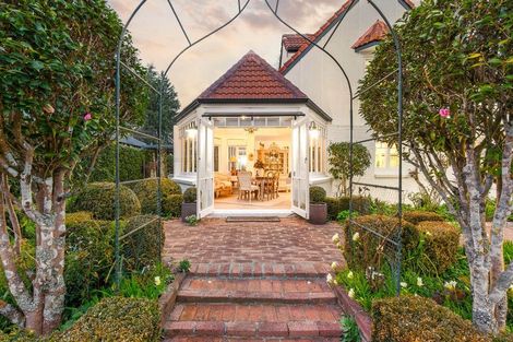 Photo of property in 25 Hall Street, Cambridge, 3434