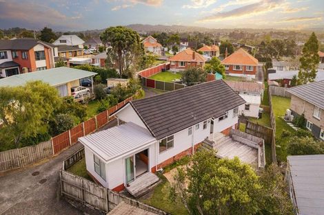 Photo of property in 120a Taylor Street, Blockhouse Bay, Auckland, 0600