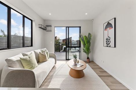 Photo of property in 3 Hing Street, Flat Bush, Auckland, 2019