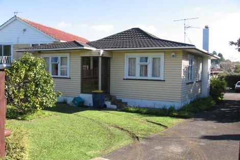 Photo of property in 1/478 East Coast Road, Windsor Park, Auckland, 0630