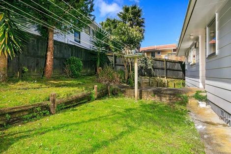 Photo of property in 2/12 Datura Place, Sunnynook, Auckland, 0620