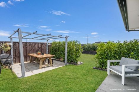 Photo of property in 4 Shillingford Boulevard, Rolleston, 7615