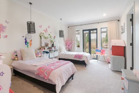 Photo of property in 18 Myra Evelyn Grove, Dairy Flat, Albany, 0792