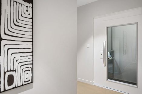 Photo of property in 201d Hurstmere Road, Takapuna, Auckland, 0622