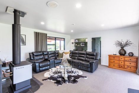 Photo of property in 14 Centre Road, Matamau, Dannevirke, 4977