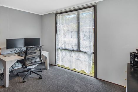 Photo of property in 9a Mcmanaway Grove, Stokes Valley, Lower Hutt, 5019