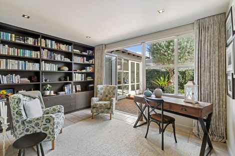 Photo of property in 1/2 Clifton Road, Hauraki, Auckland, 0622