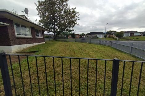 Photo of property in 82 Archmillen Avenue, Pakuranga Heights, Auckland, 2010