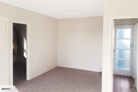 Photo of property in 8/16 Rutland Road, Stanley Point, Auckland, 0624