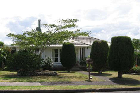 Photo of property in 1 Boler Place, New Lynn, Auckland, 0600